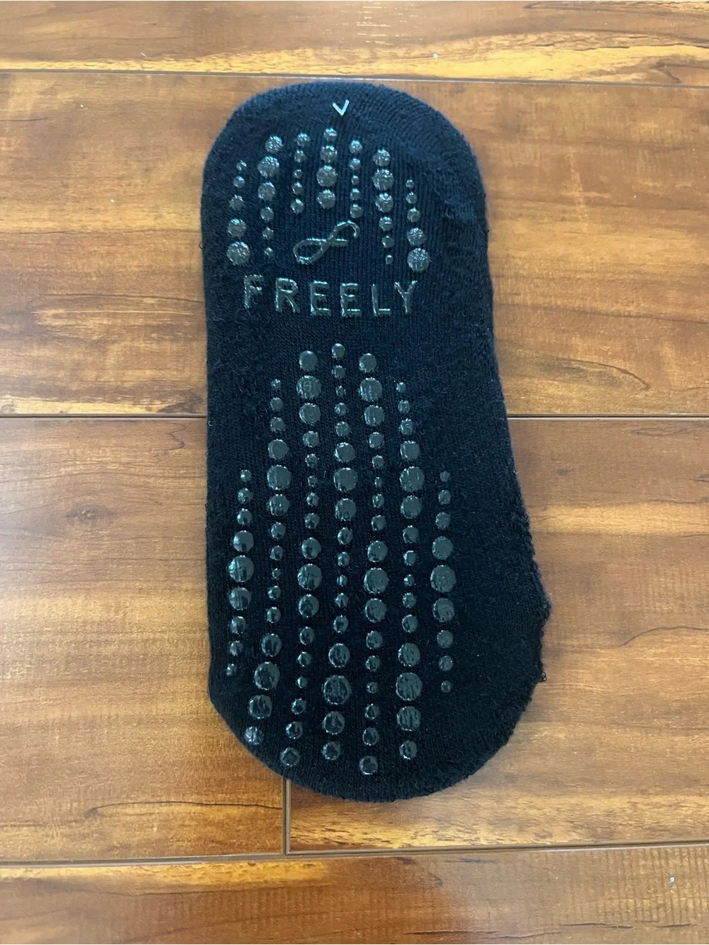 FREELY Pilates / yoga socks